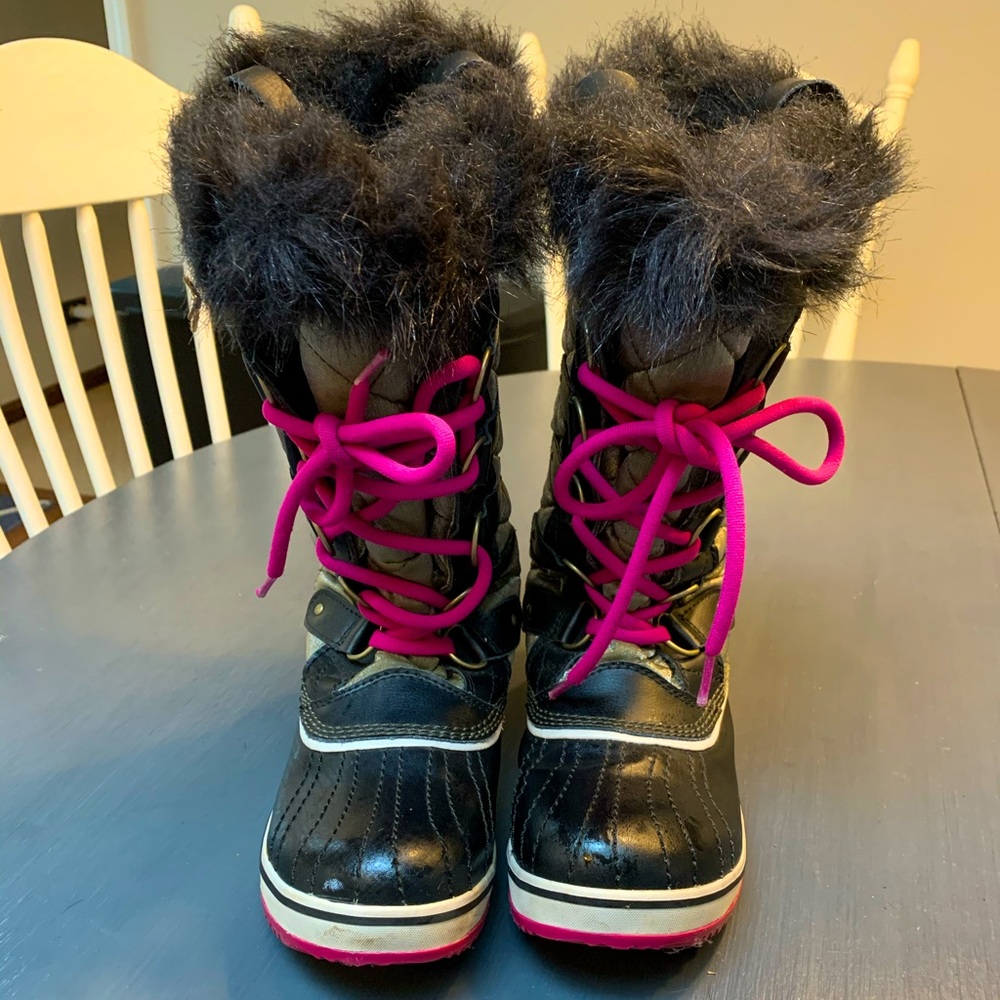 Women’s or girl waterproof Sorel boots